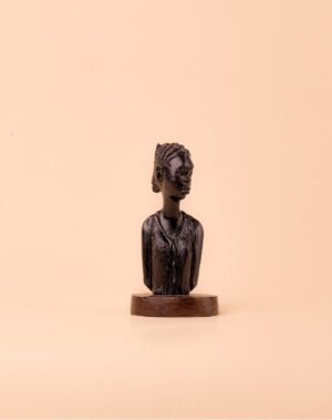 Statue femme en bois d'ébène 4