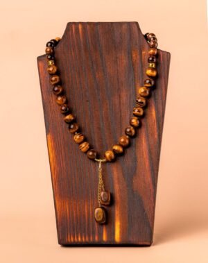 Collier en œil de tigre avec fermoire devant